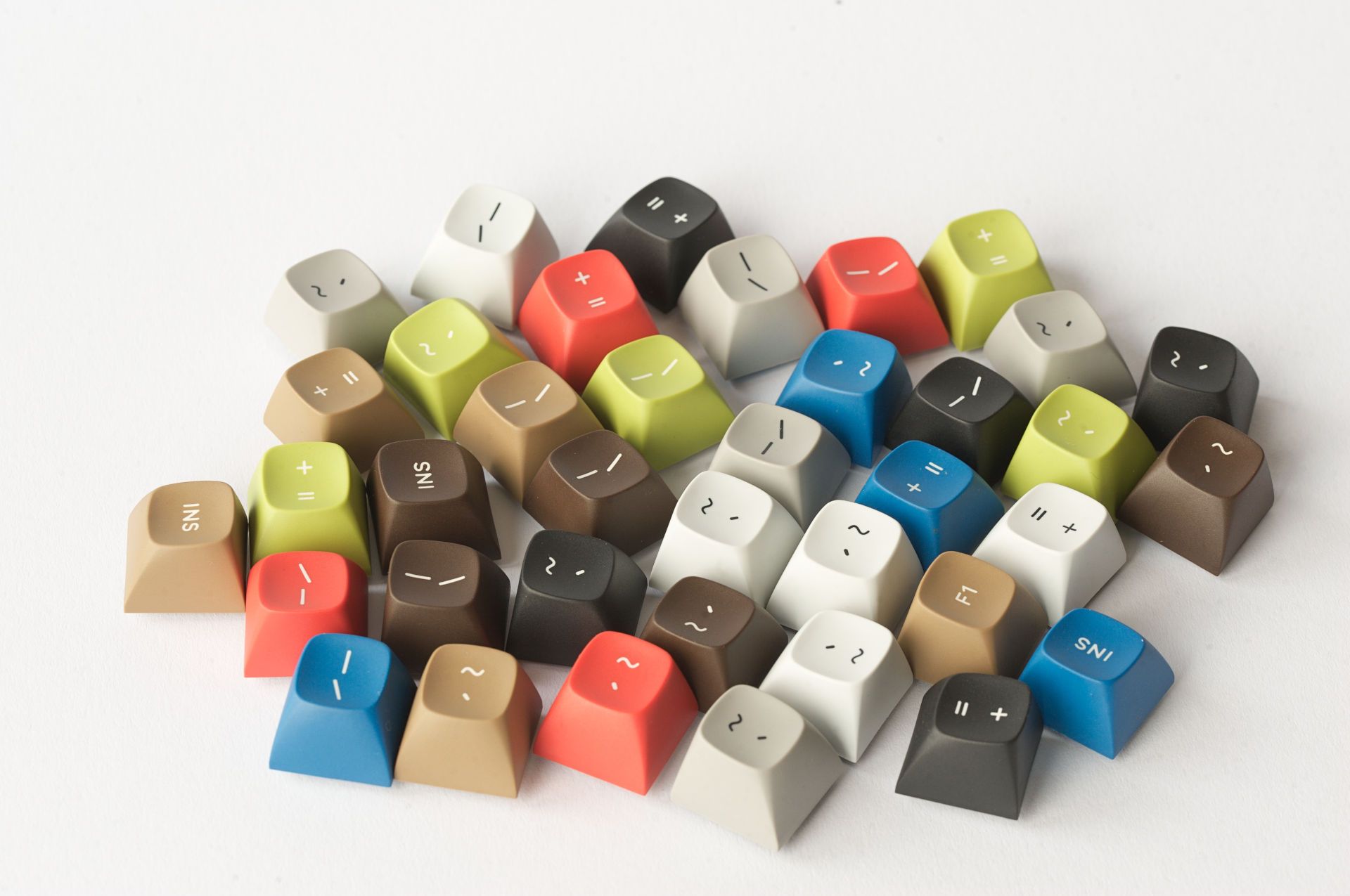 URSA - Color Samples